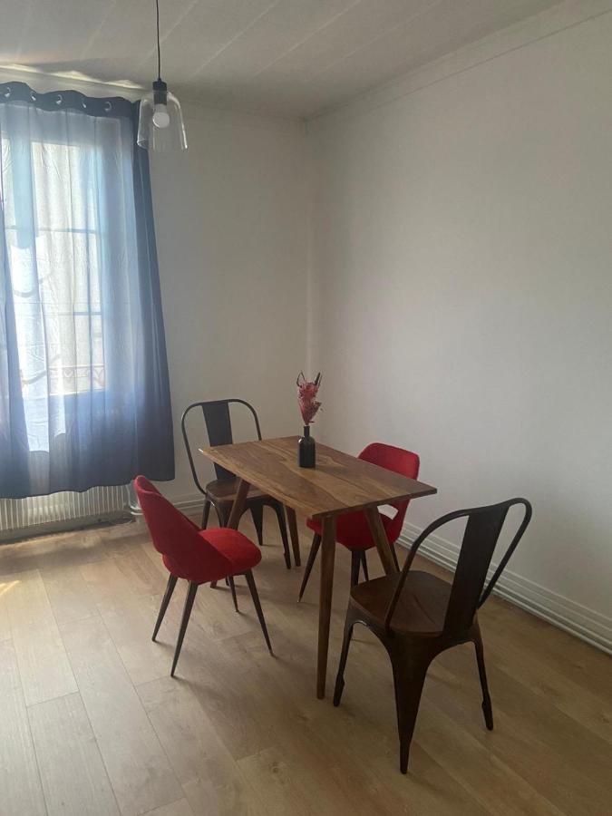 Le Billeron Apartman Saint-Amand-Mont-Rond Kültér fotó